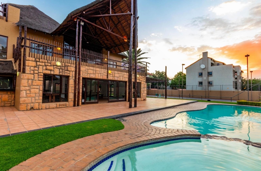 2 Bedroom Property for Sale in Lonehill Gauteng
