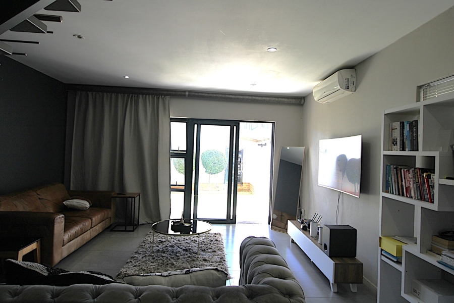 2 Bedroom Property for Sale in Rivonia Gauteng
