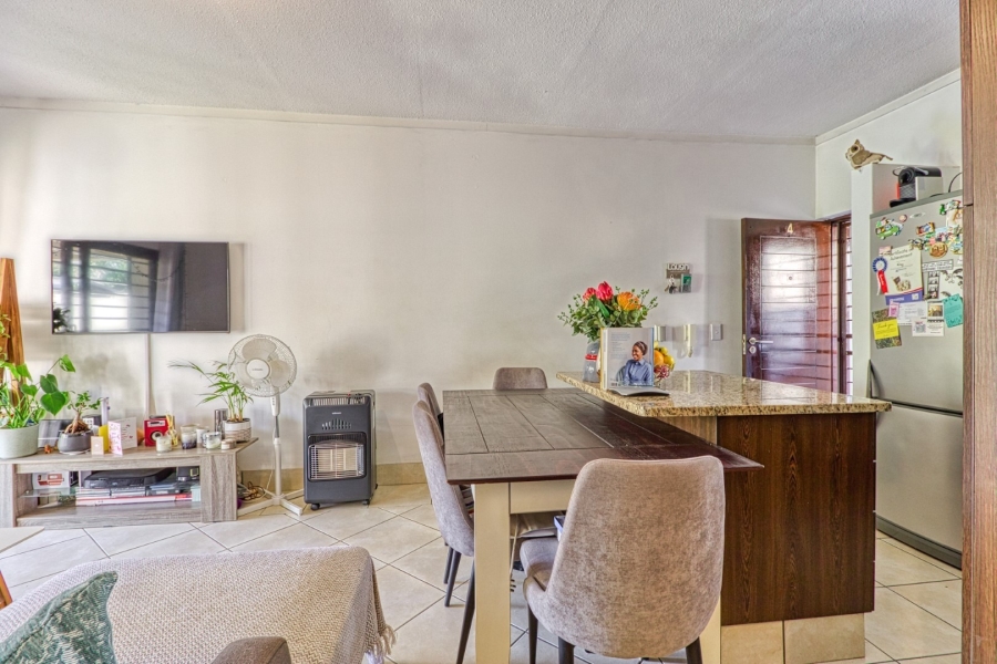 1 Bedroom Property for Sale in Douglasdale Gauteng