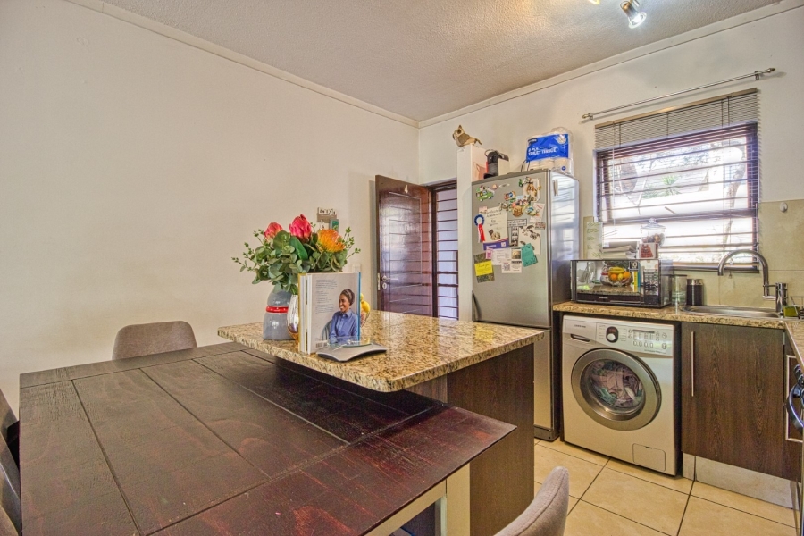 1 Bedroom Property for Sale in Douglasdale Gauteng