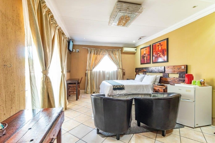 Commercial Property for Sale in Ravenswood Gauteng