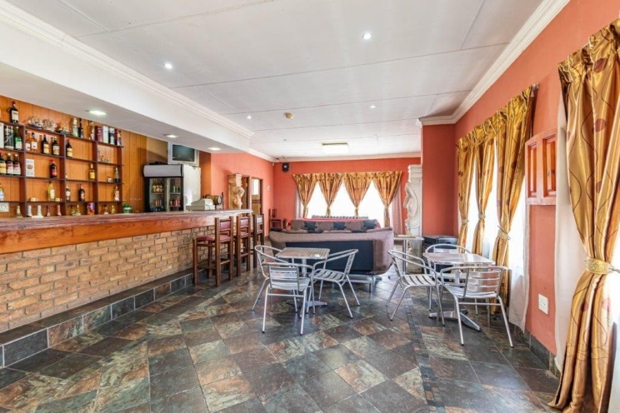 Commercial Property for Sale in Ravenswood Gauteng