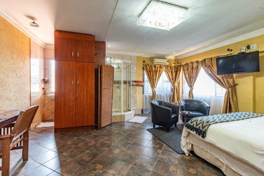 Commercial Property for Sale in Ravenswood Gauteng