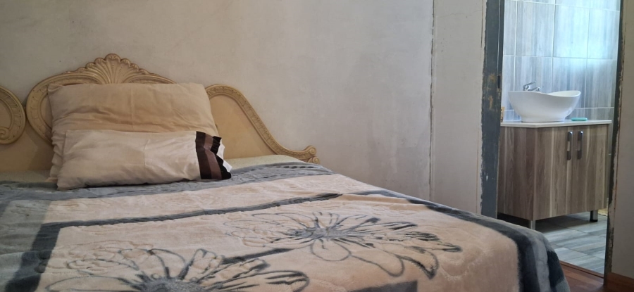 4 Bedroom Property for Sale in Protea Glen Gauteng