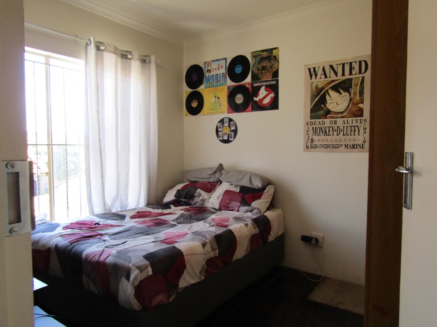 4 Bedroom Property for Sale in Mondeor Gauteng