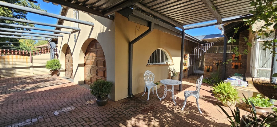 3 Bedroom Property for Sale in Risiville Gauteng