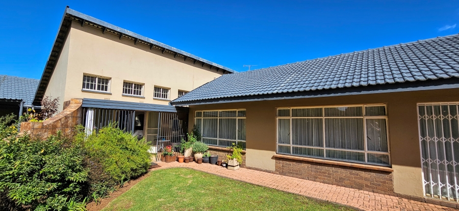 3 Bedroom Property for Sale in Risiville Gauteng