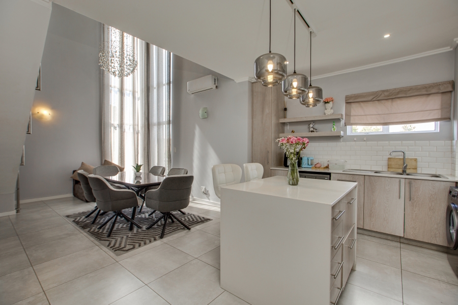2 Bedroom Property for Sale in Morningside Gauteng