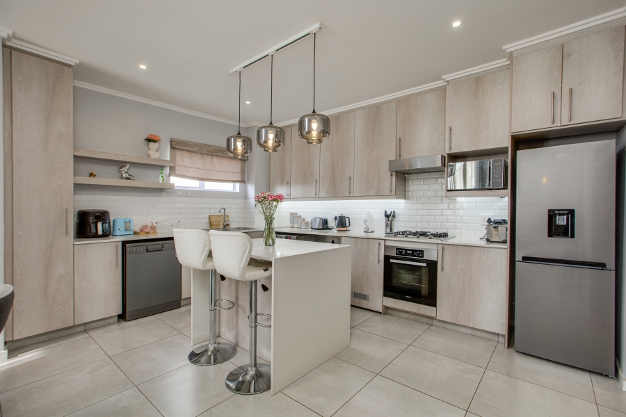 2 Bedroom Property for Sale in Morningside Gauteng