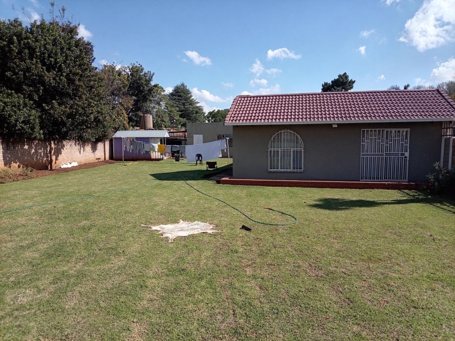 4 Bedroom Property for Sale in Crystal Park Gauteng