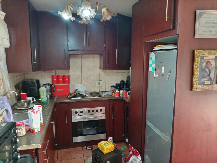 4 Bedroom Property for Sale in Crystal Park Gauteng