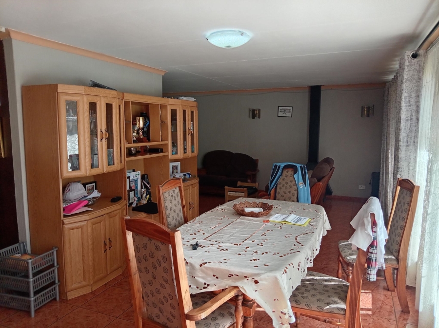 4 Bedroom Property for Sale in Crystal Park Gauteng