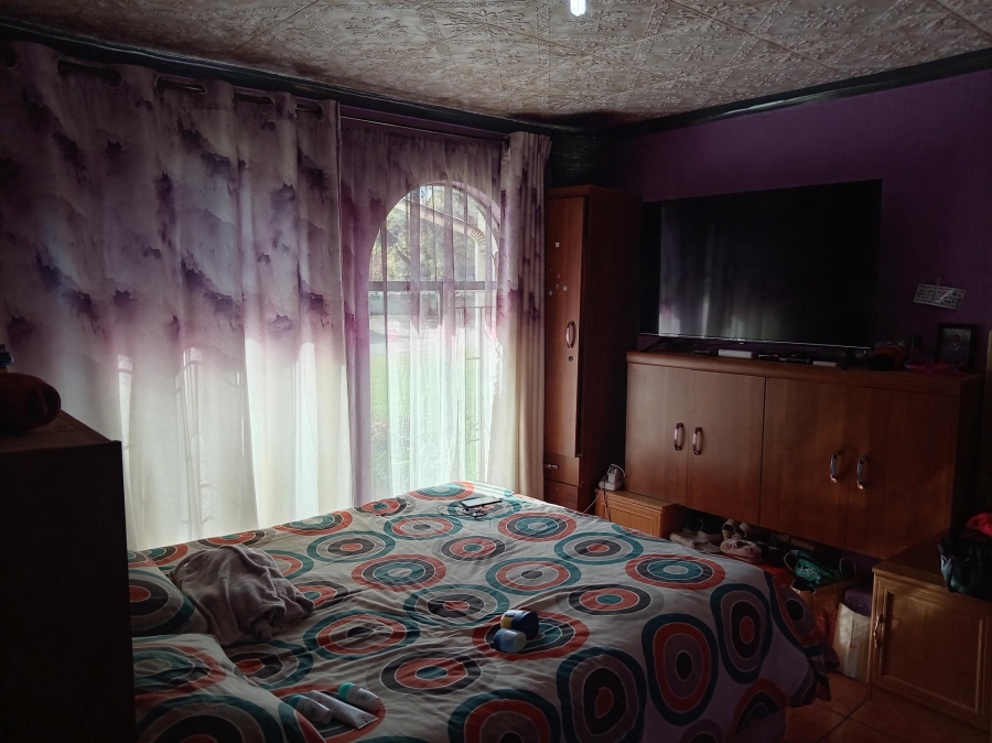 4 Bedroom Property for Sale in Crystal Park Gauteng