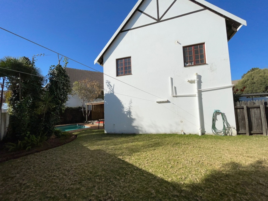 To Let 3 Bedroom Property for Rent in Barbeque Downs Gauteng