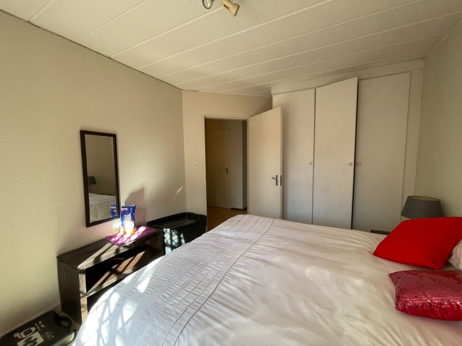 To Let 3 Bedroom Property for Rent in Barbeque Downs Gauteng