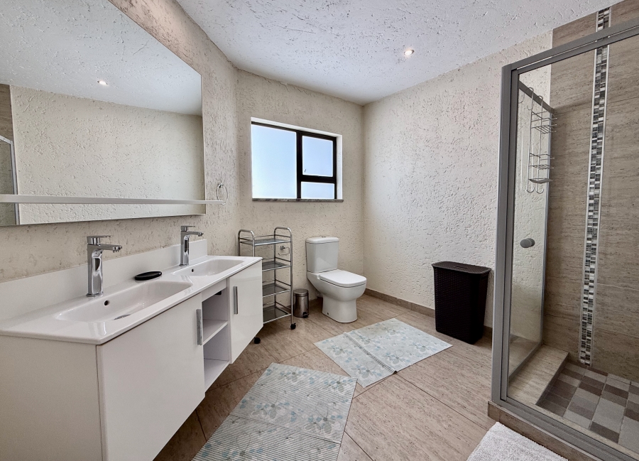 2 Bedroom Property for Sale in Silver Lakes Golf Estate Gauteng