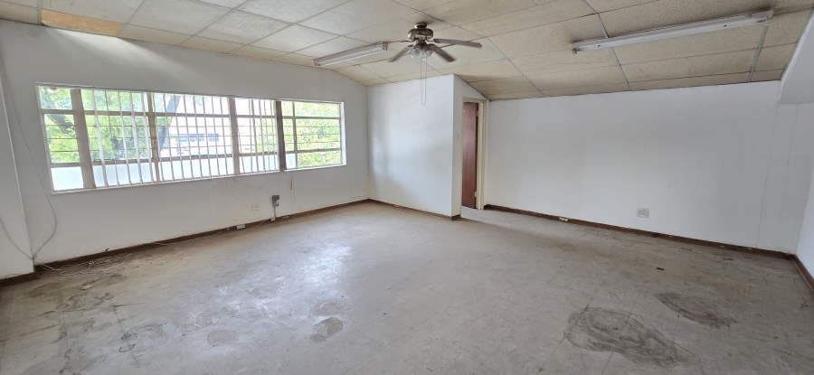 To Let Commercial Property for Rent in Robertville Gauteng