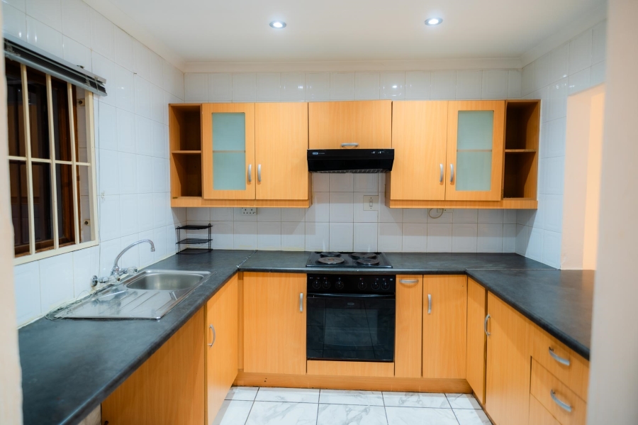 2 Bedroom Property for Sale in Bassonia Gauteng