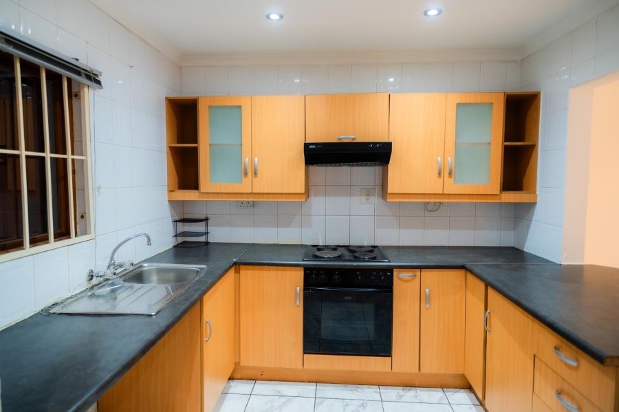 2 Bedroom Property for Sale in Bassonia Gauteng