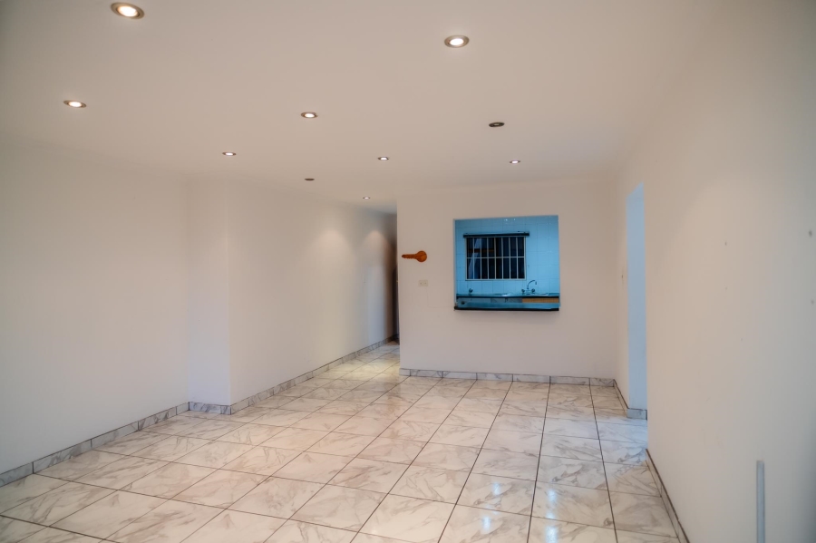 2 Bedroom Property for Sale in Bassonia Gauteng