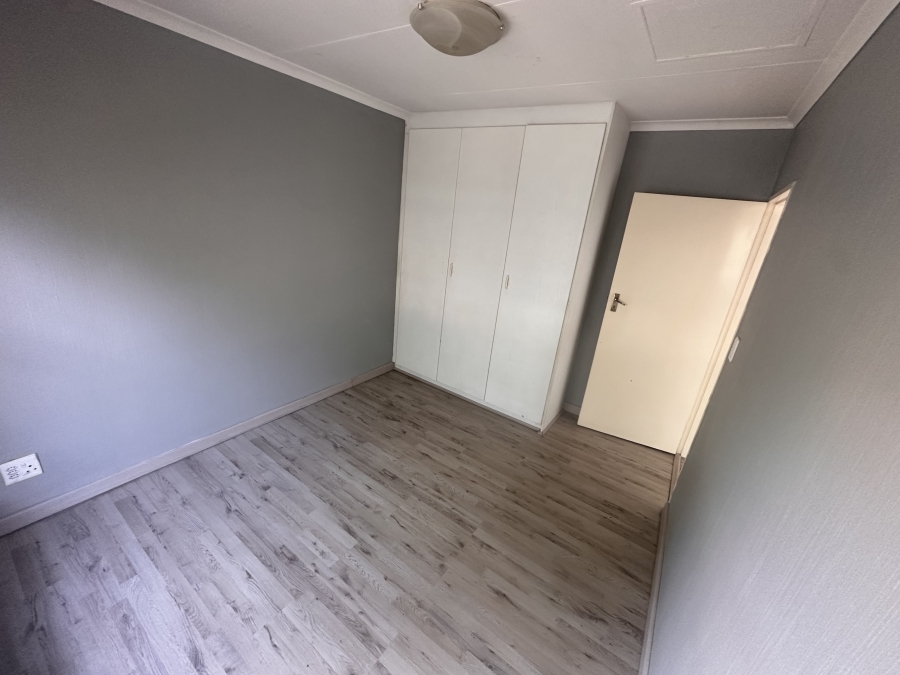 To Let 2 Bedroom Property for Rent in Amorosa Gauteng