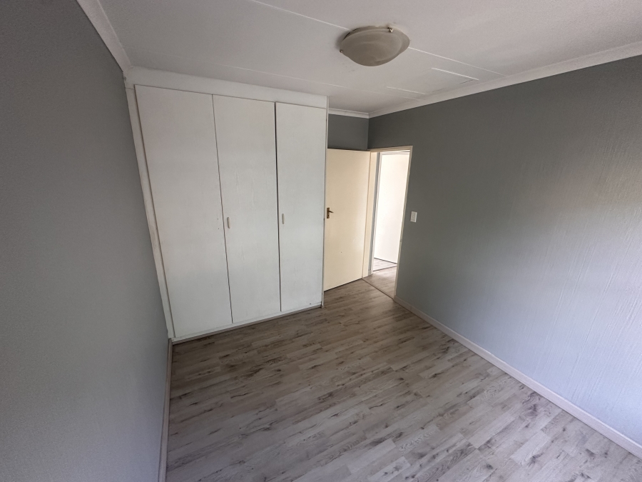 To Let 2 Bedroom Property for Rent in Amorosa Gauteng