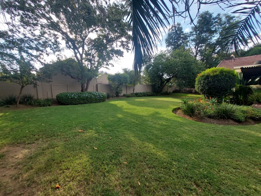 4 Bedroom Property for Sale in Parkhill Gardens Gauteng