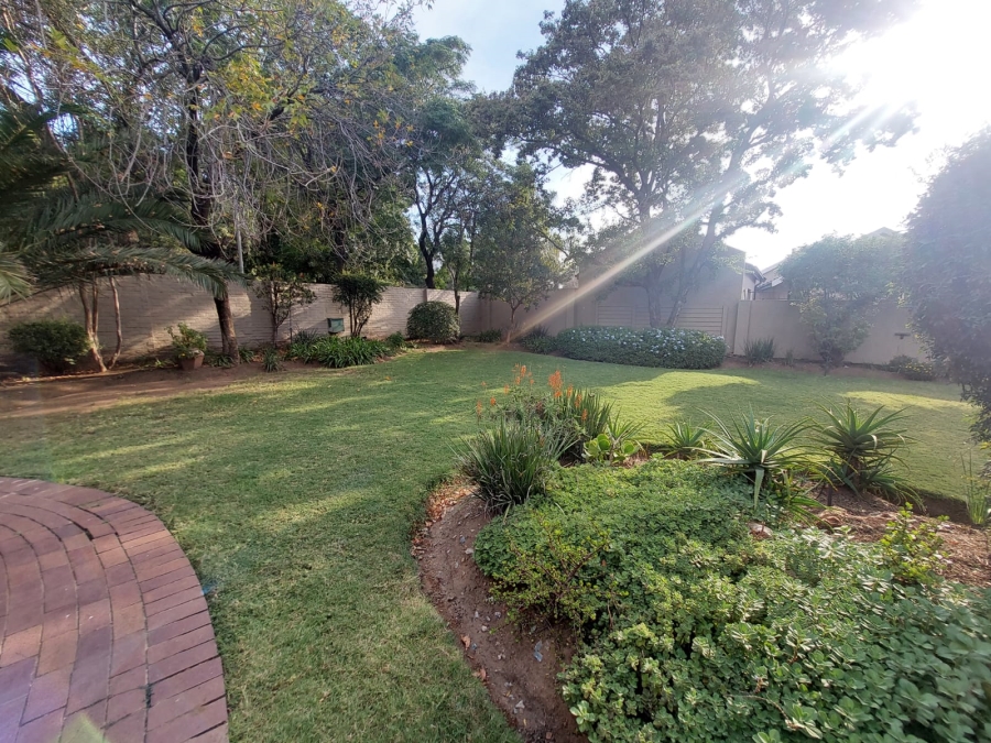 4 Bedroom Property for Sale in Parkhill Gardens Gauteng