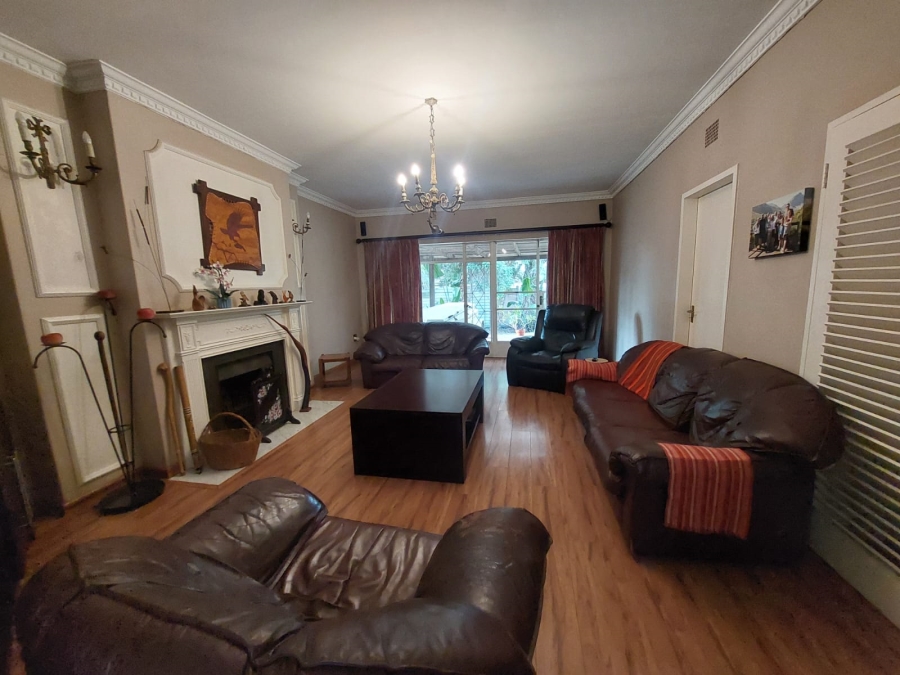 4 Bedroom Property for Sale in Parkhill Gardens Gauteng