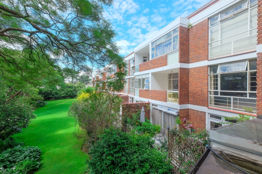 To Let 3 Bedroom Property for Rent in Illovo Gauteng