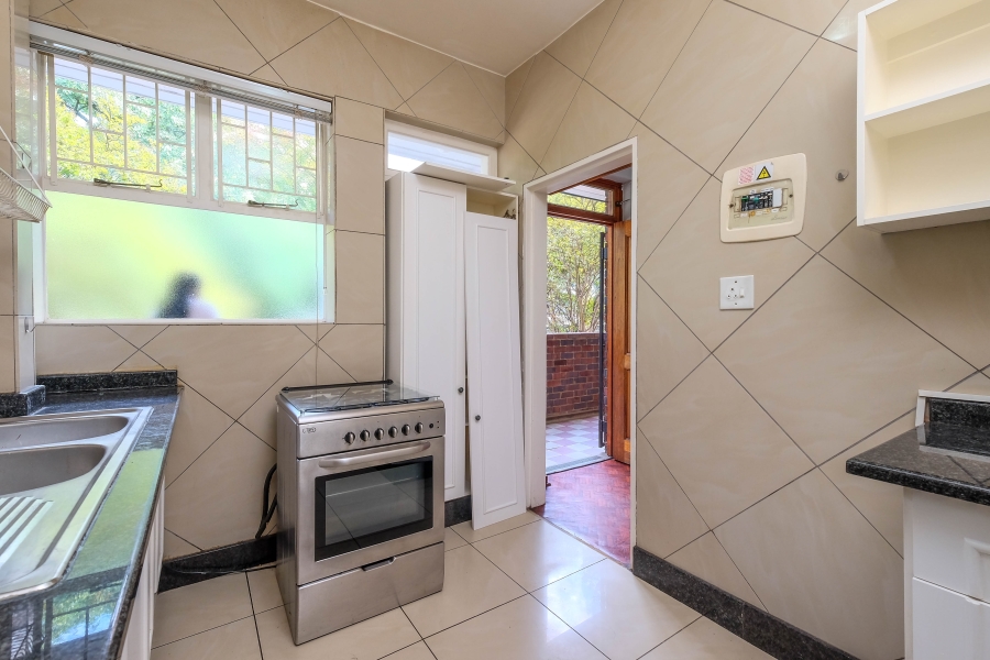 To Let 3 Bedroom Property for Rent in Illovo Gauteng