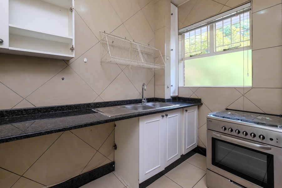 To Let 3 Bedroom Property for Rent in Illovo Gauteng