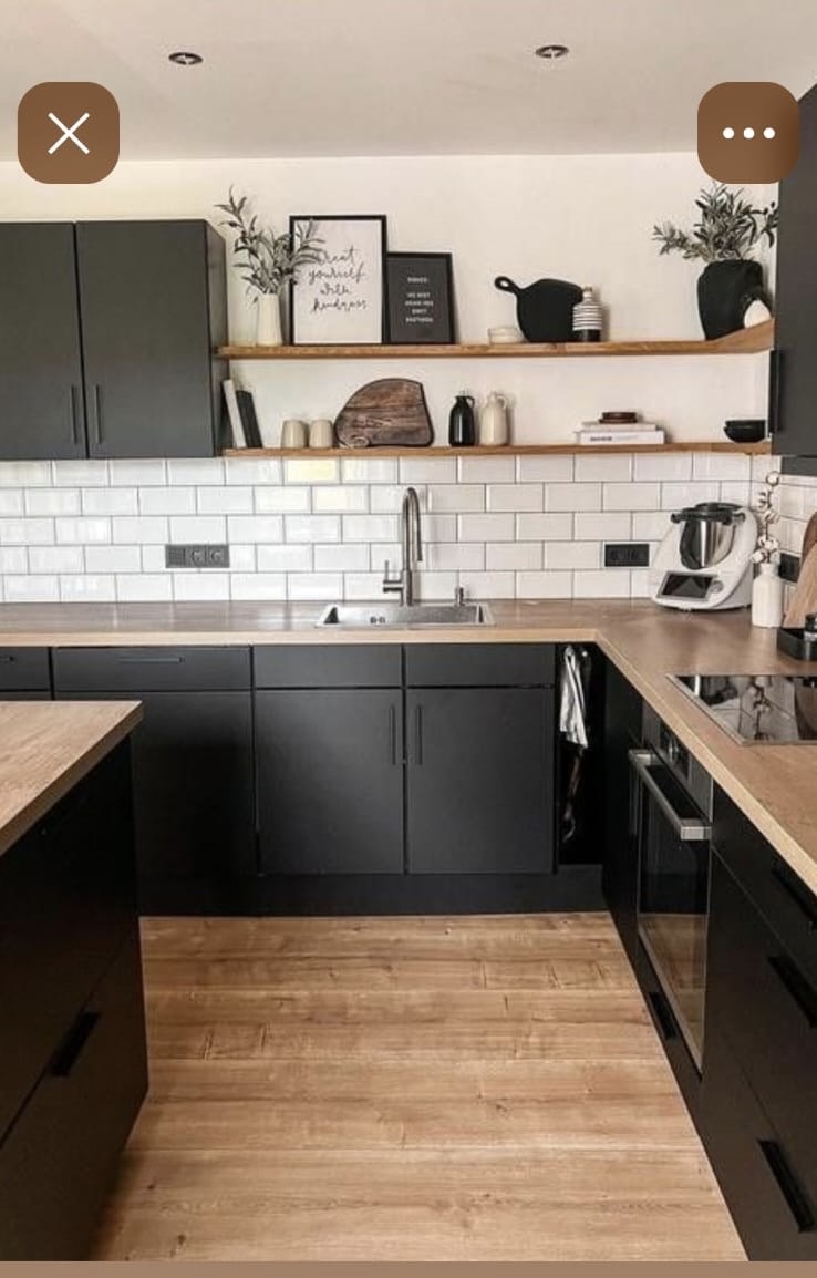 To Let 3 Bedroom Property for Rent in Illovo Gauteng