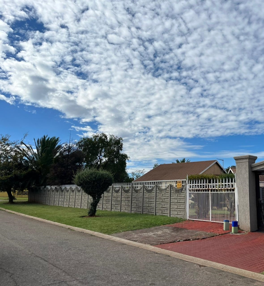 3 Bedroom Property for Sale in Leondale Gauteng