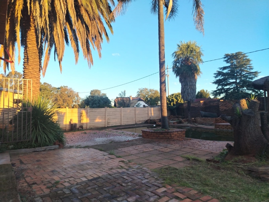 3 Bedroom Property for Sale in Dersley Gauteng