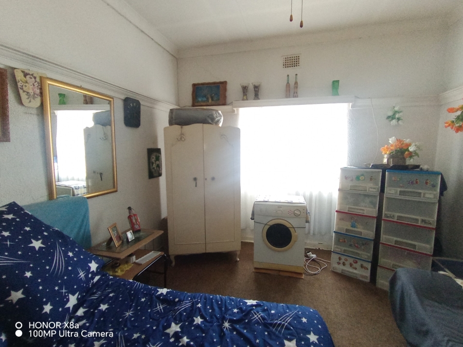5 Bedroom Property for Sale in Malvern Gauteng