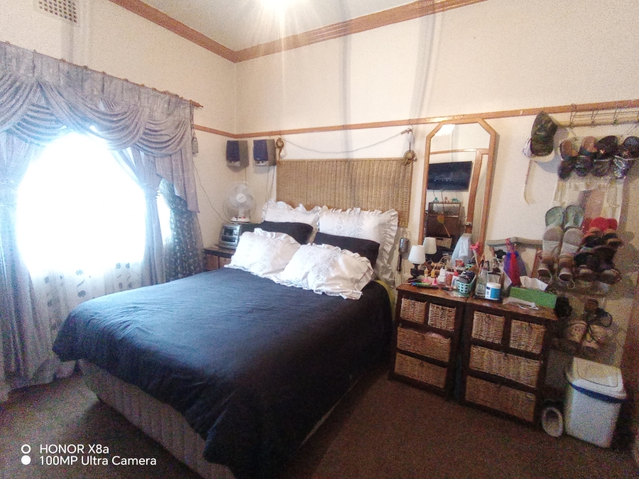5 Bedroom Property for Sale in Malvern Gauteng