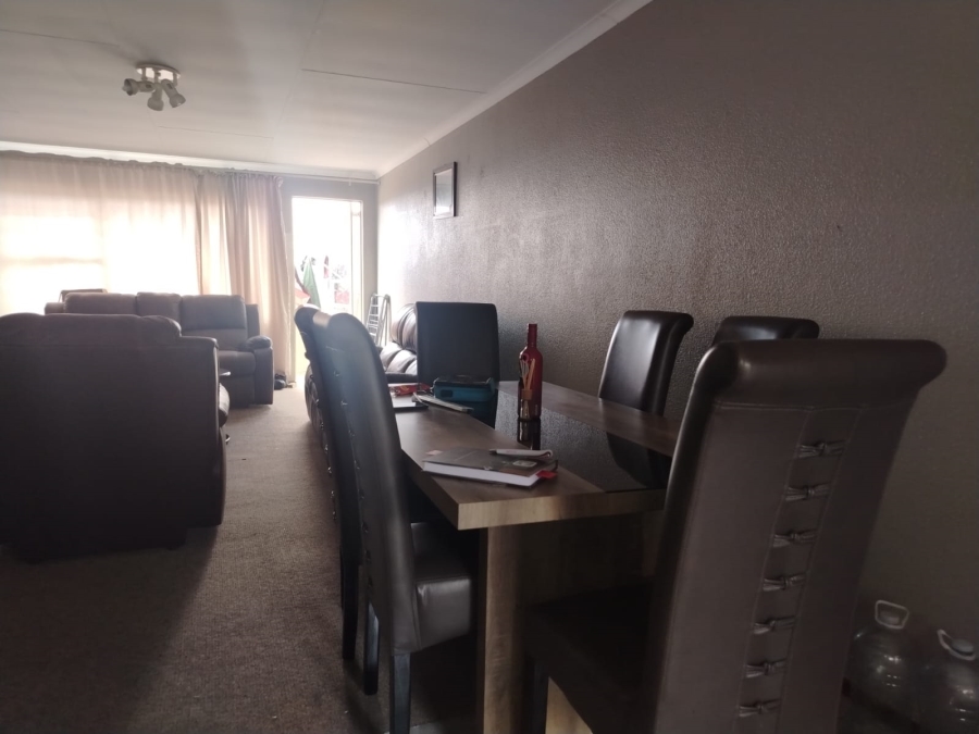 2 Bedroom Property for Sale in Kensington Gauteng