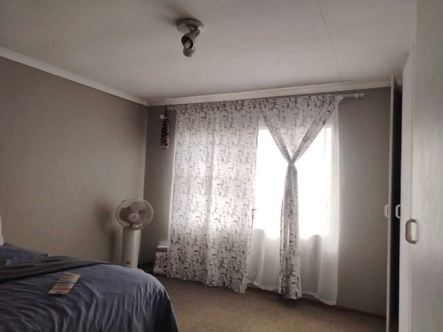 2 Bedroom Property for Sale in Kensington Gauteng