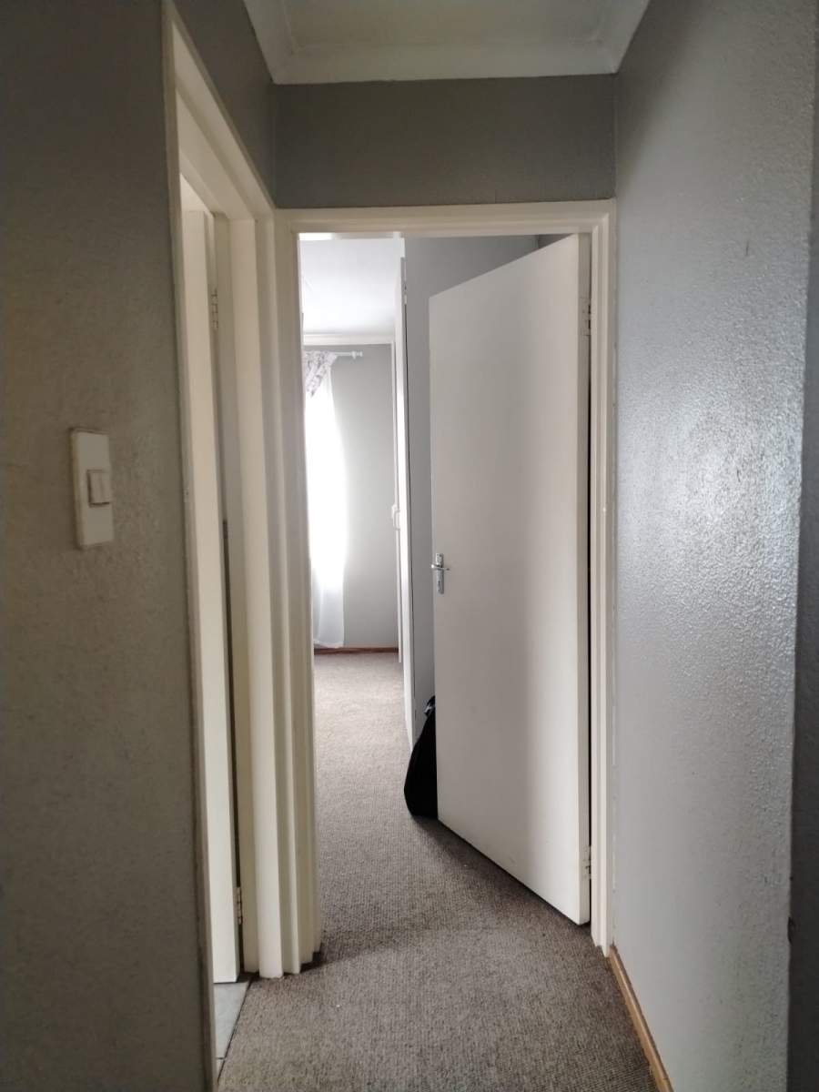2 Bedroom Property for Sale in Kensington Gauteng
