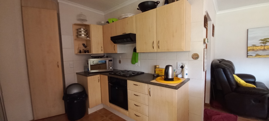 5 Bedroom Property for Sale in Fairlead Gauteng