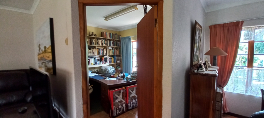 5 Bedroom Property for Sale in Fairlead Gauteng