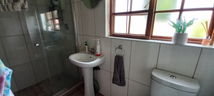 5 Bedroom Property for Sale in Fairlead Gauteng
