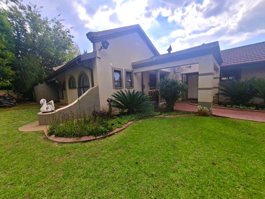 4 Bedroom Property for Sale in Waldrift Gauteng