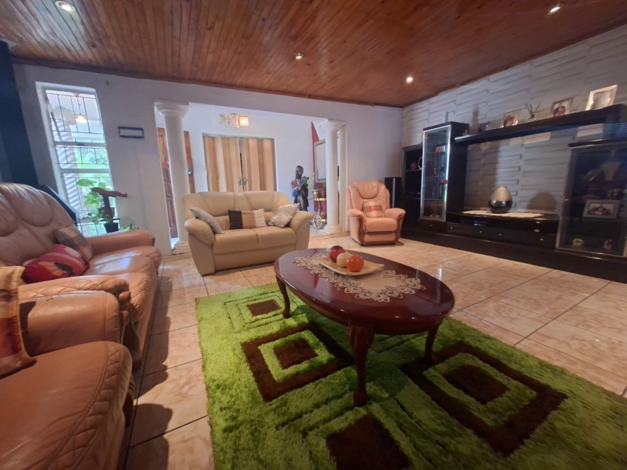 4 Bedroom Property for Sale in Waldrift Gauteng