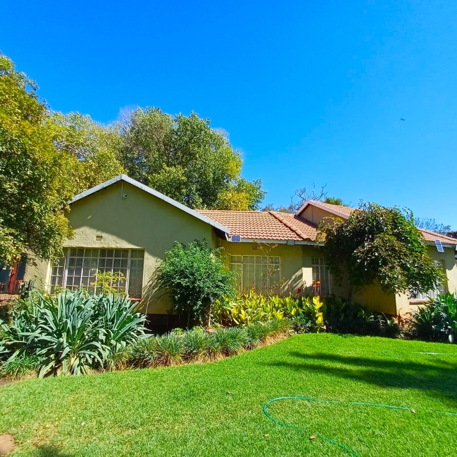 4 Bedroom Property for Sale in Schoongezicht Gauteng