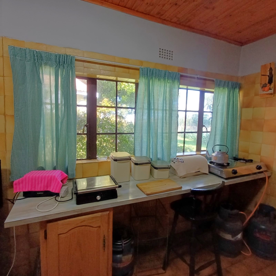 4 Bedroom Property for Sale in Schoongezicht Gauteng