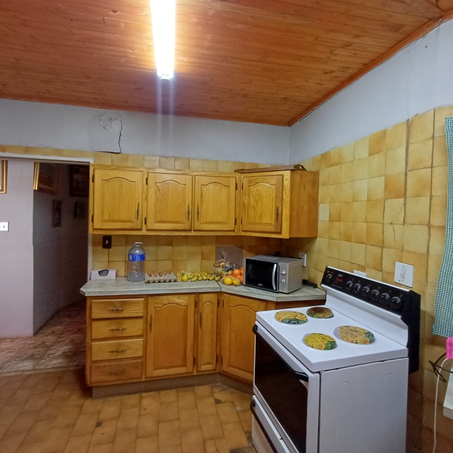 4 Bedroom Property for Sale in Schoongezicht Gauteng