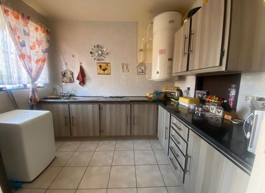 2 Bedroom Property for Sale in Vanderbijlpark CW 3 Gauteng