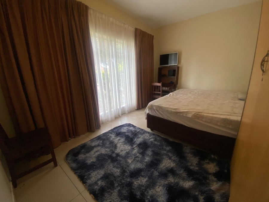 8 Bedroom Property for Sale in Bedworth Park Gauteng